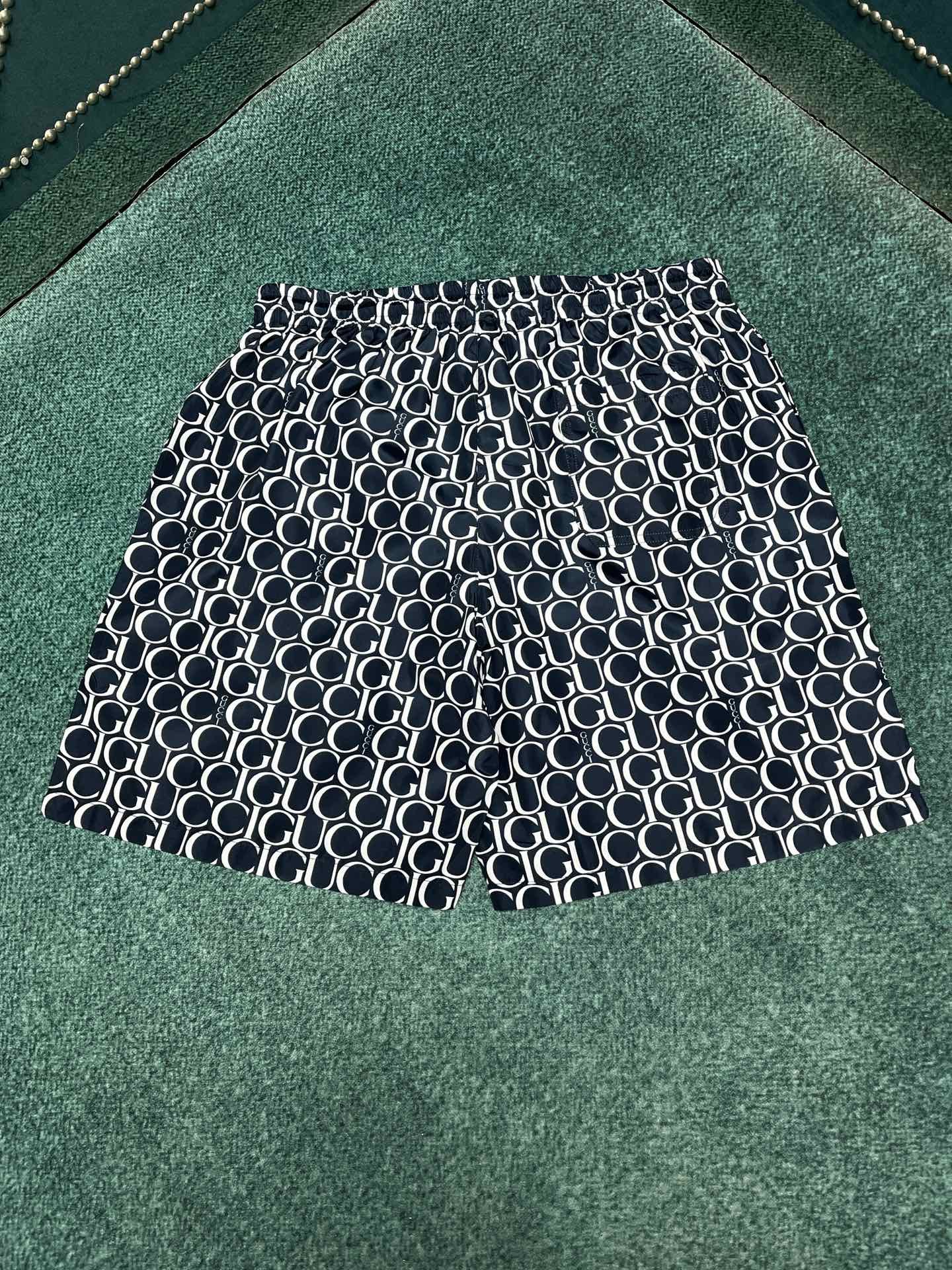 GUCCI SHORTS - Image 3