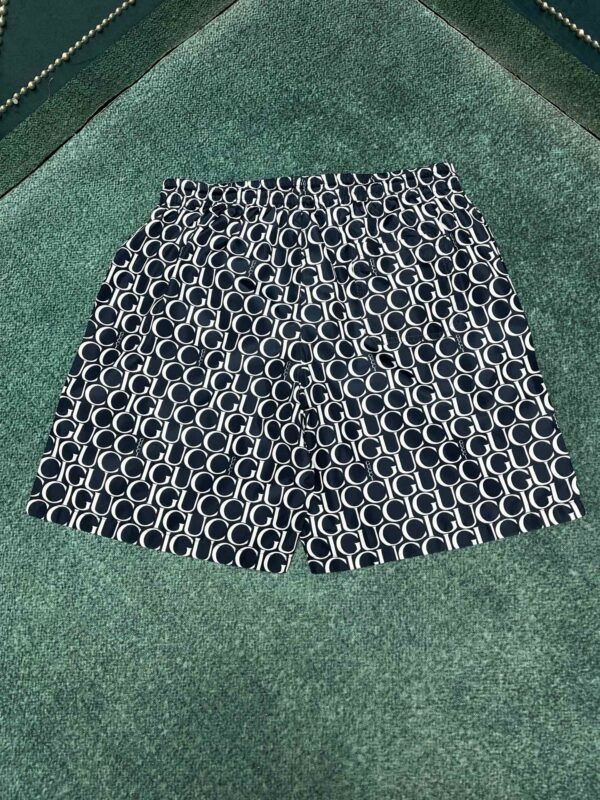 GUCCI SHORTS - Image 4