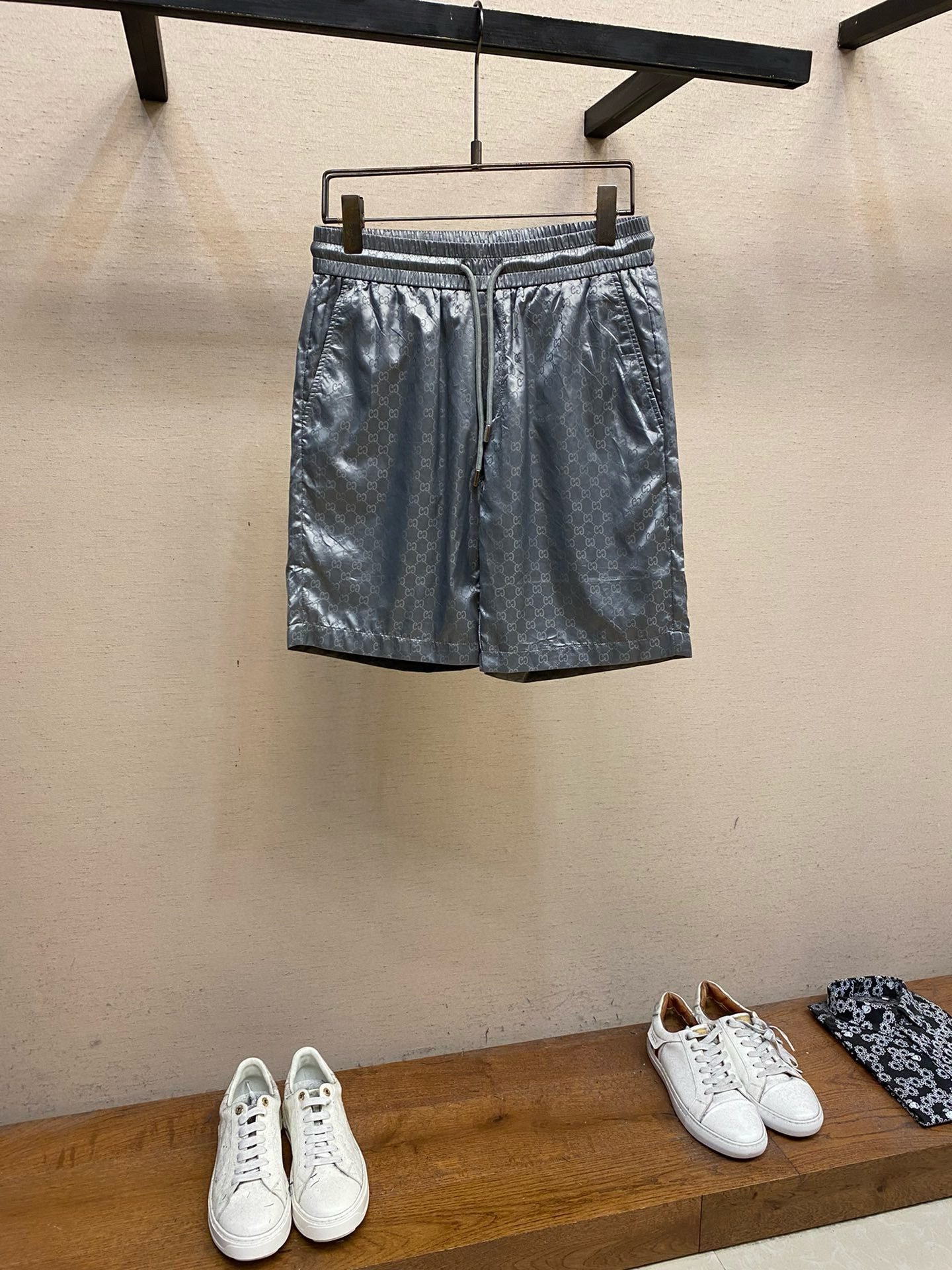 GUCCI SHORTS - Image 2