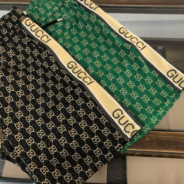 GUCCI SHORTS - Image 4