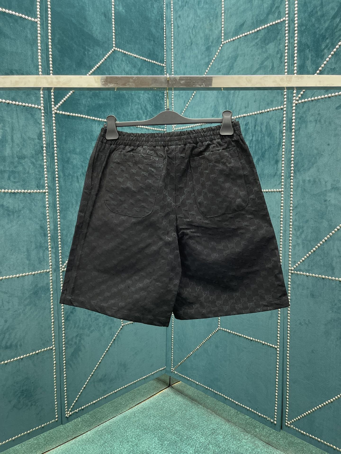 GUCCI SHORTS - Image 2