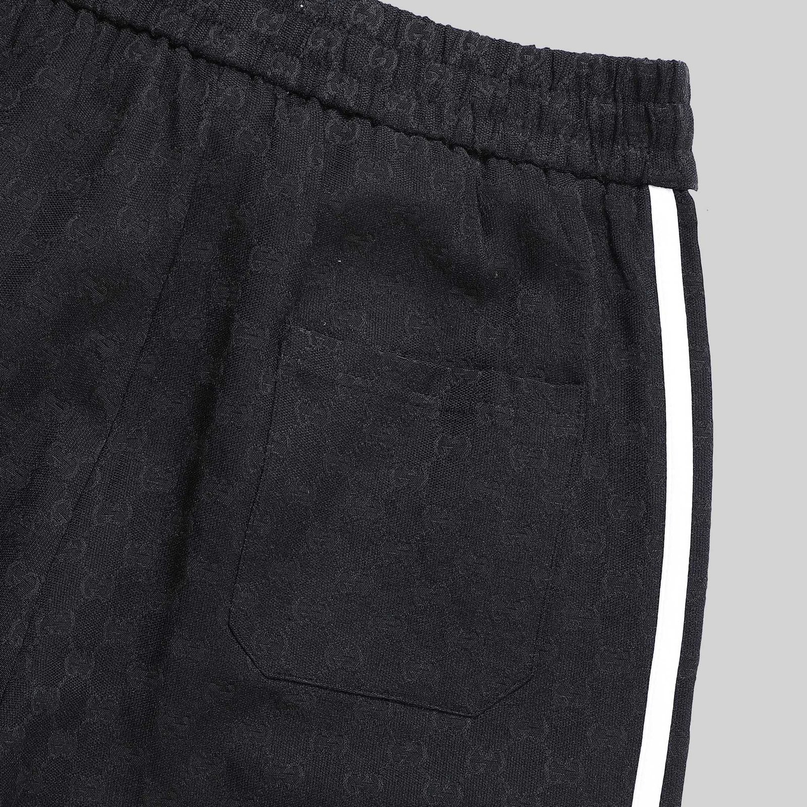 GUCCI SHORTS - Image 5