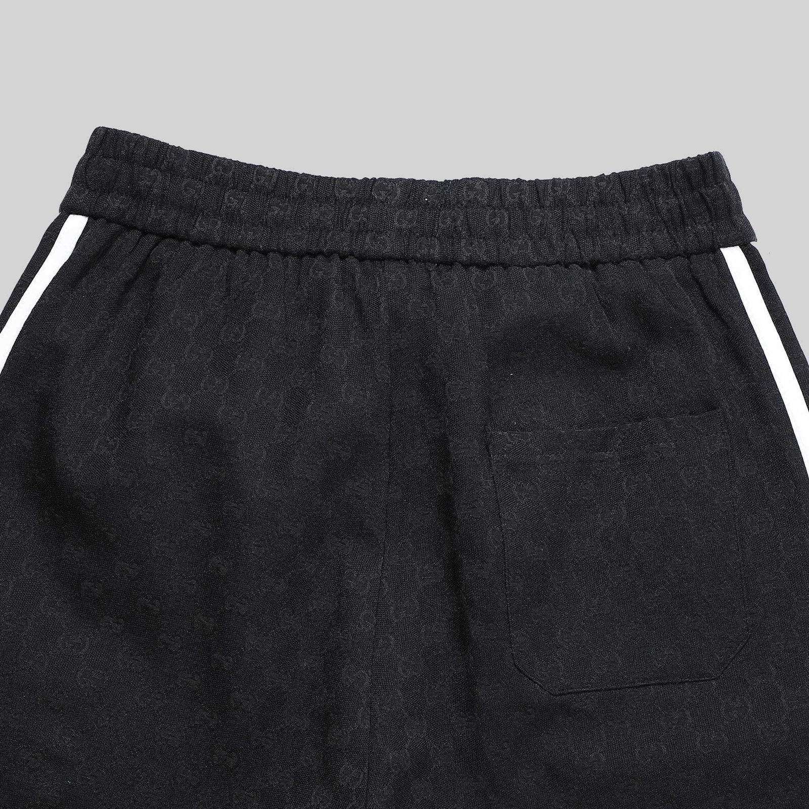 GUCCI SHORTS - Image 7