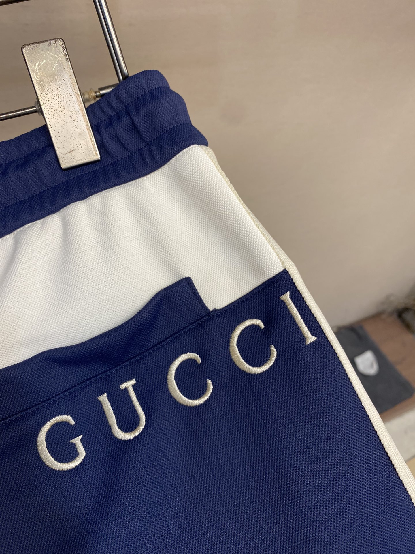 GUCCI SHORTS - Image 5