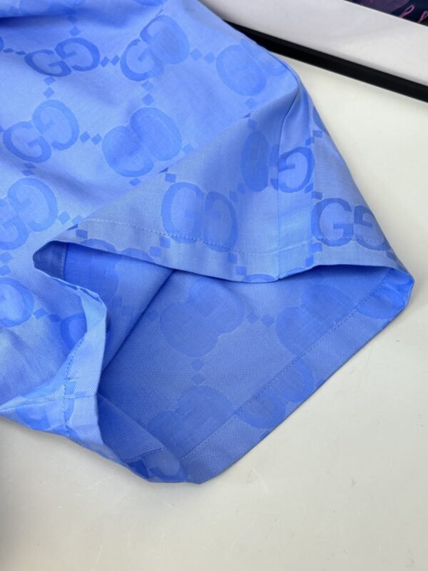 GUCCI SHORTS - Image 8