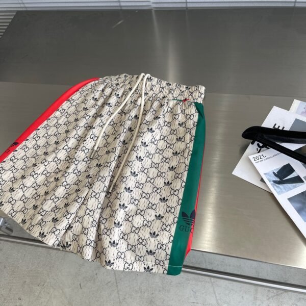 GUCCI SHORTS - Image 4