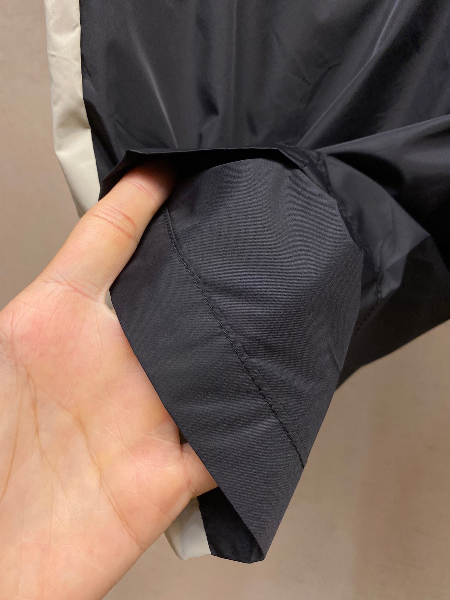 GUCCI SHORTS - Image 7
