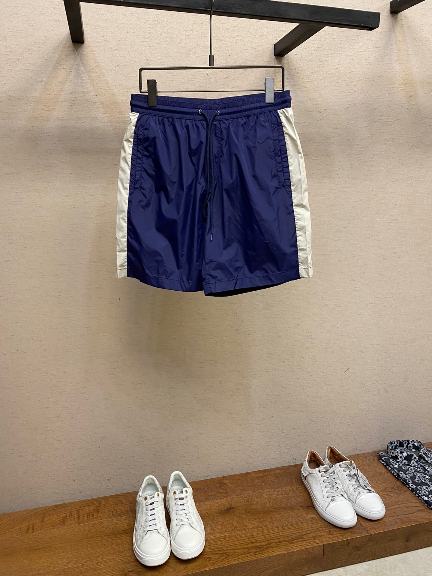 GUCCI SHORTS - Image 2
