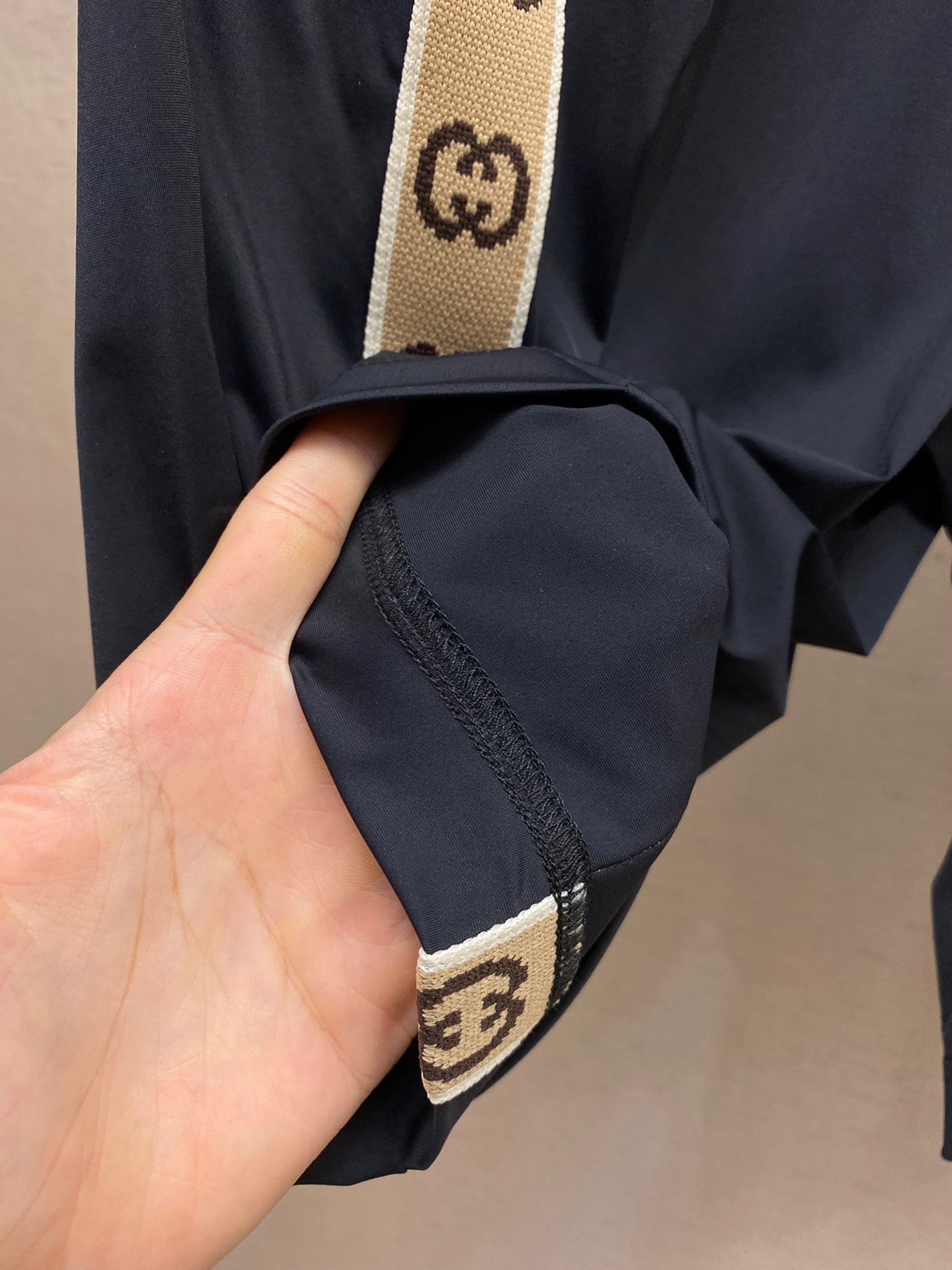 GUCCI SHORTS - Image 7
