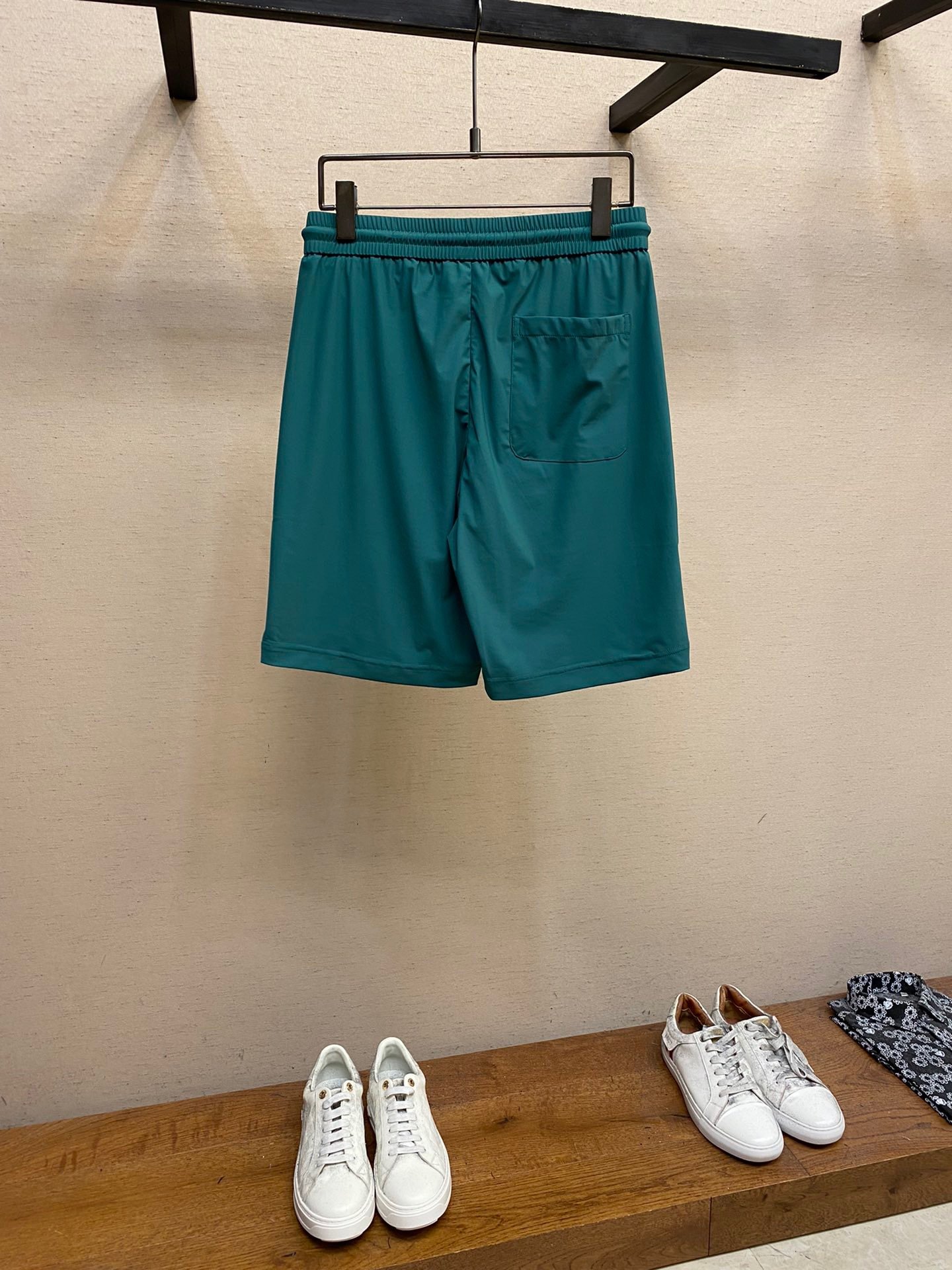 GUCCI SHORTS - Image 3