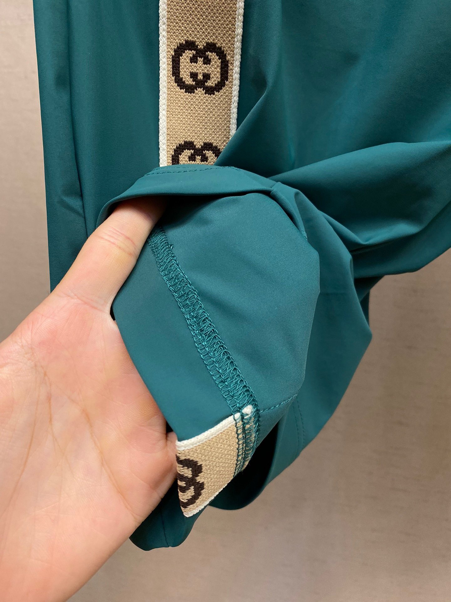 GUCCI SHORTS - Image 5