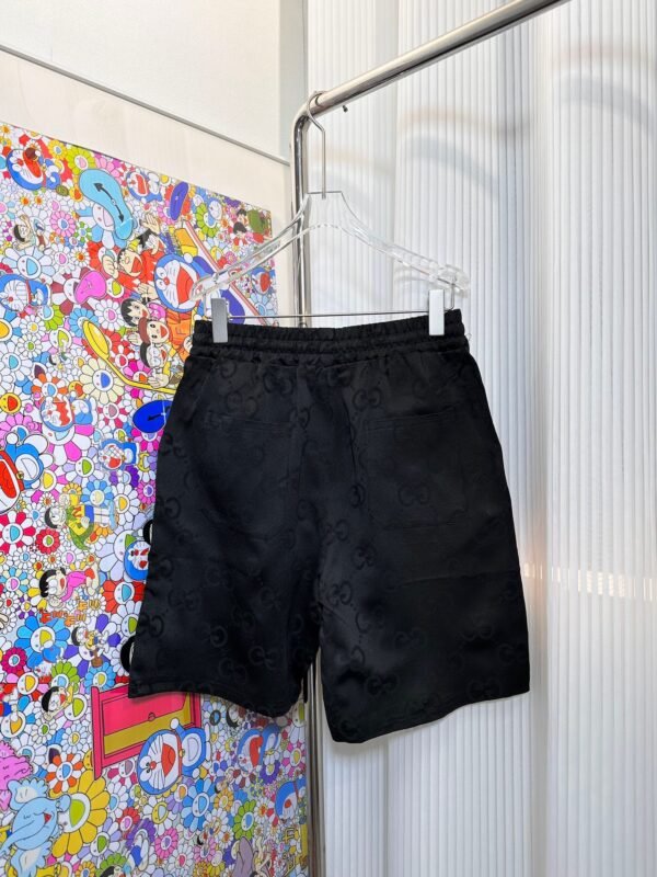 GUCCI SHORTS - Image 4