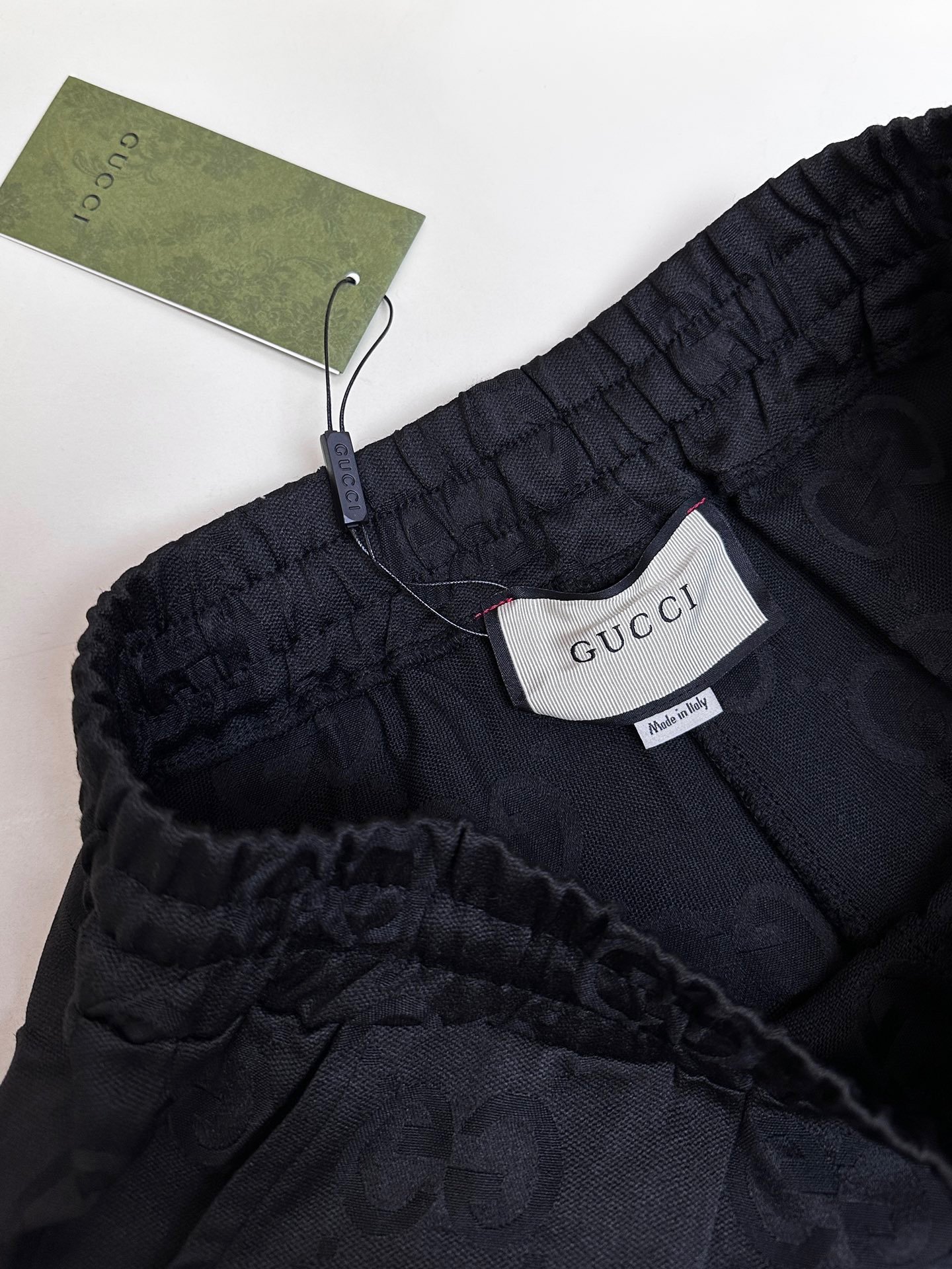 GUCCI SHORTS - Image 7