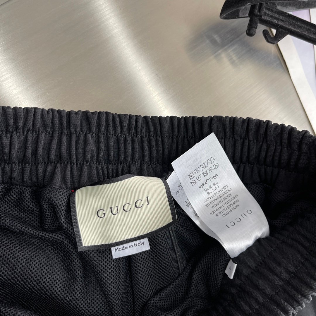GUCCI SHORTS - Image 7