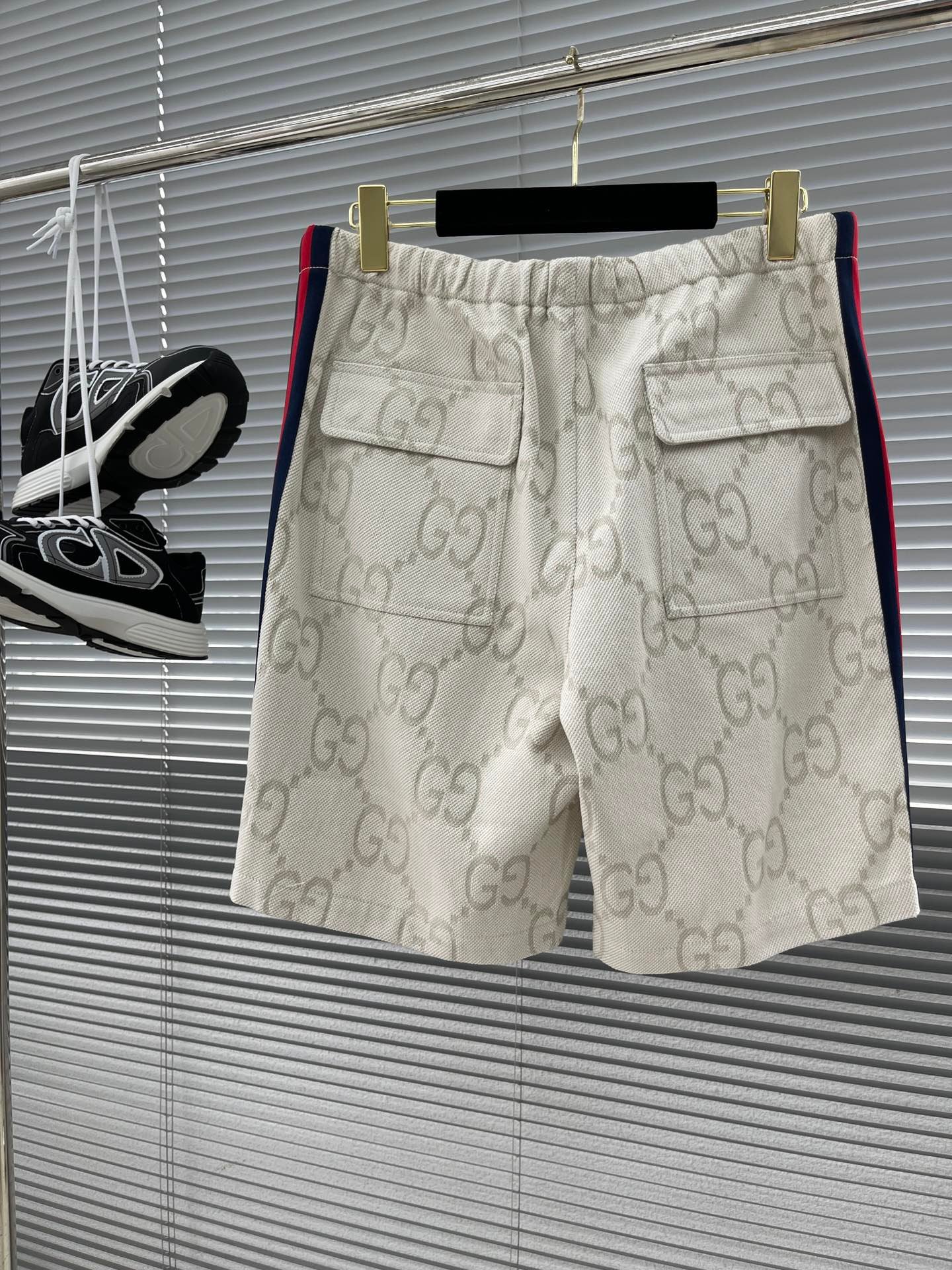 GUCCI SHORTS - Image 5