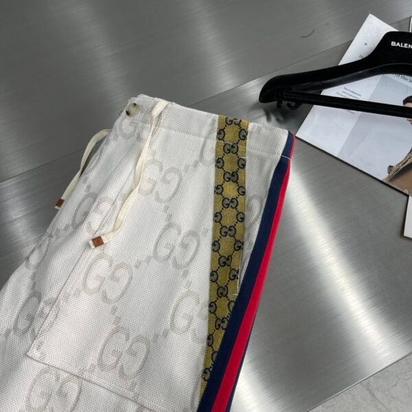 GUCCI SHORTS - Image 8