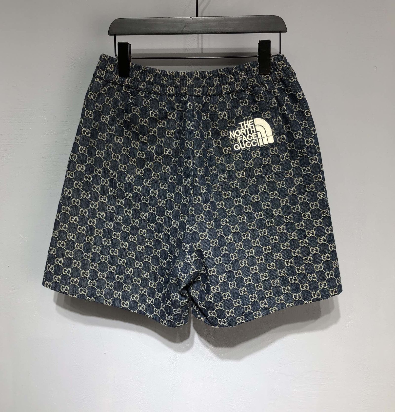GUCCI SHORTS - Image 3