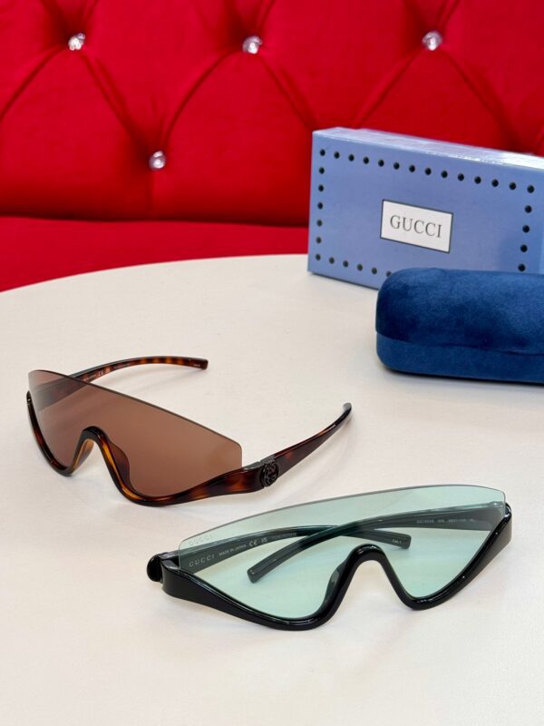 GUCCI SUNGLASSES - Image 6