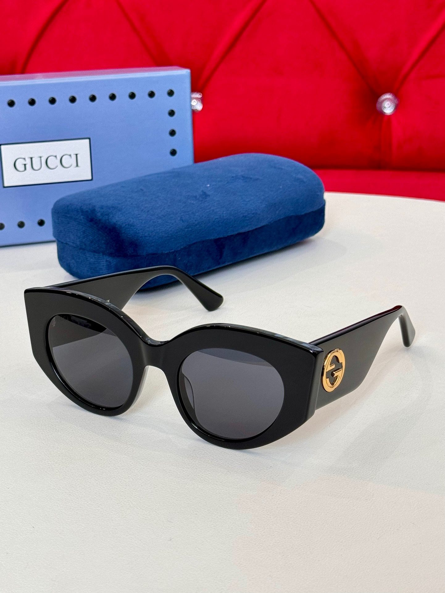 GUCCI SUNGLASSES - Image 2