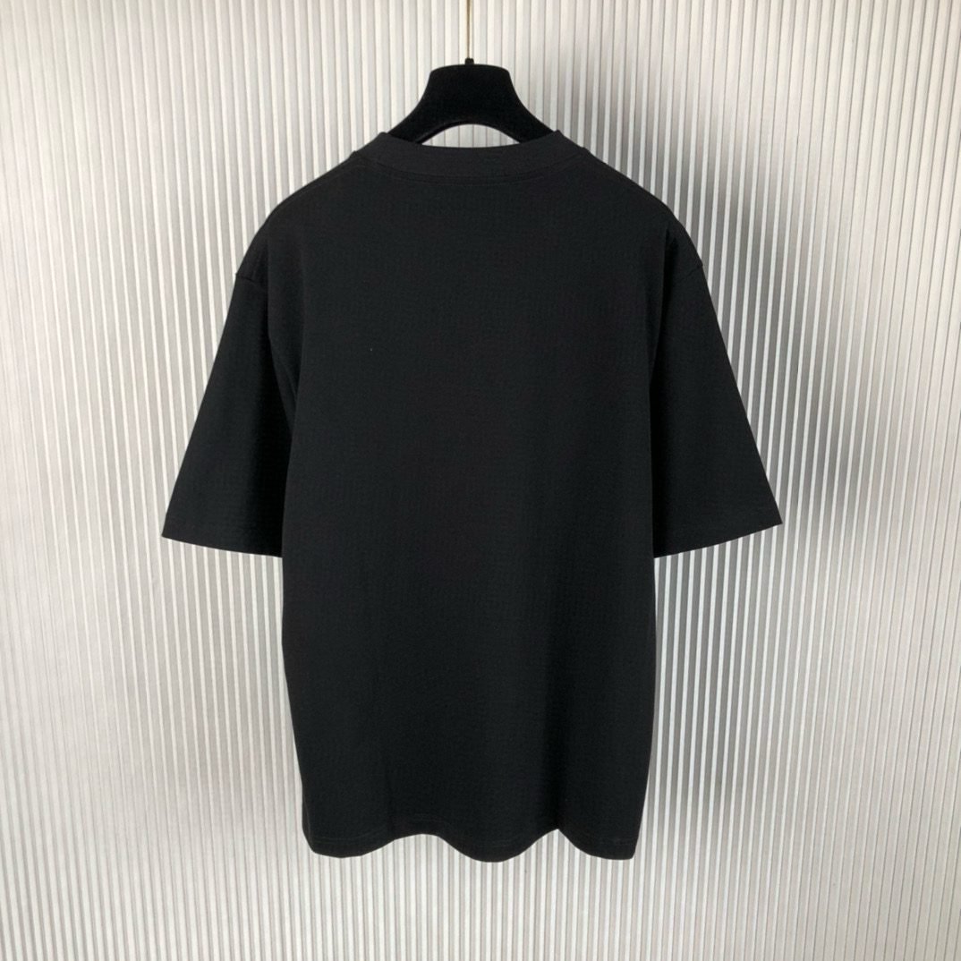 GUCCI TSHIRT - Image 3