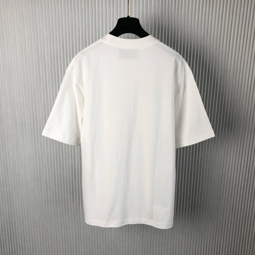 GUCCI TSHIRT - Image 3