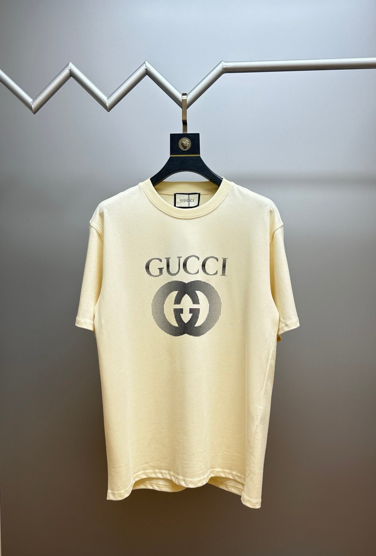 GUCCI TSHIRT - Image 2