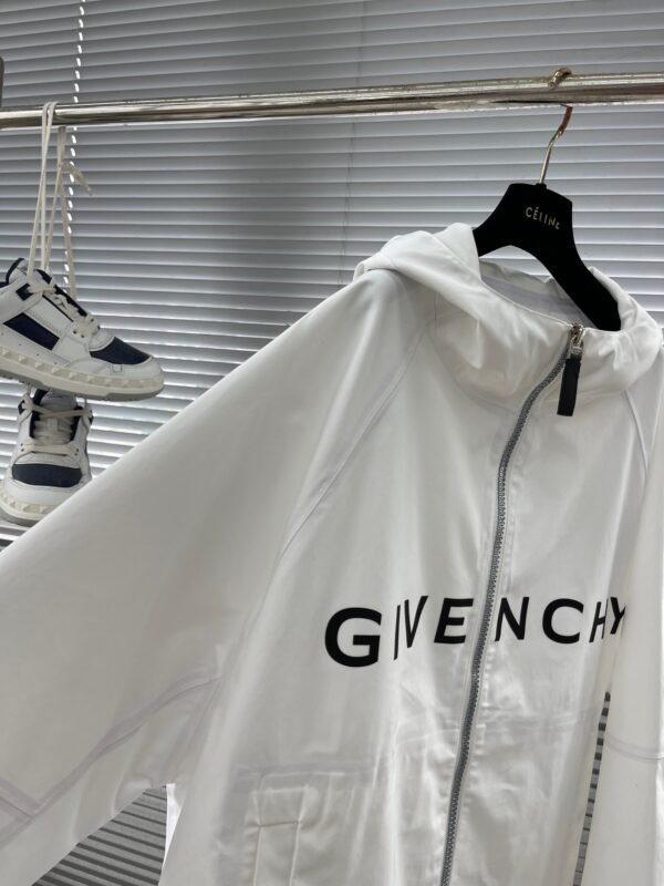 GVC JACKET - Image 4
