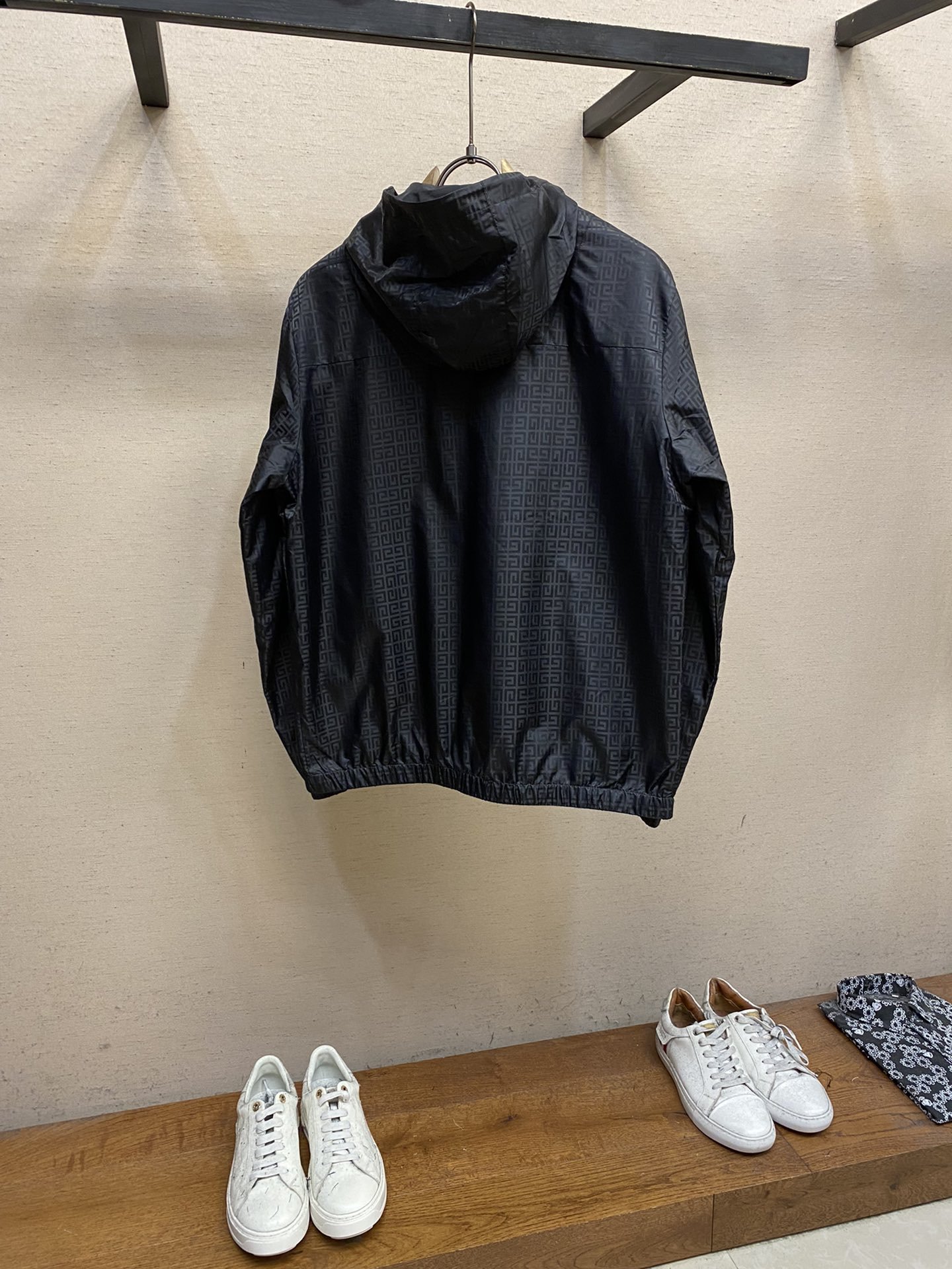 GVC JACKET - Image 3