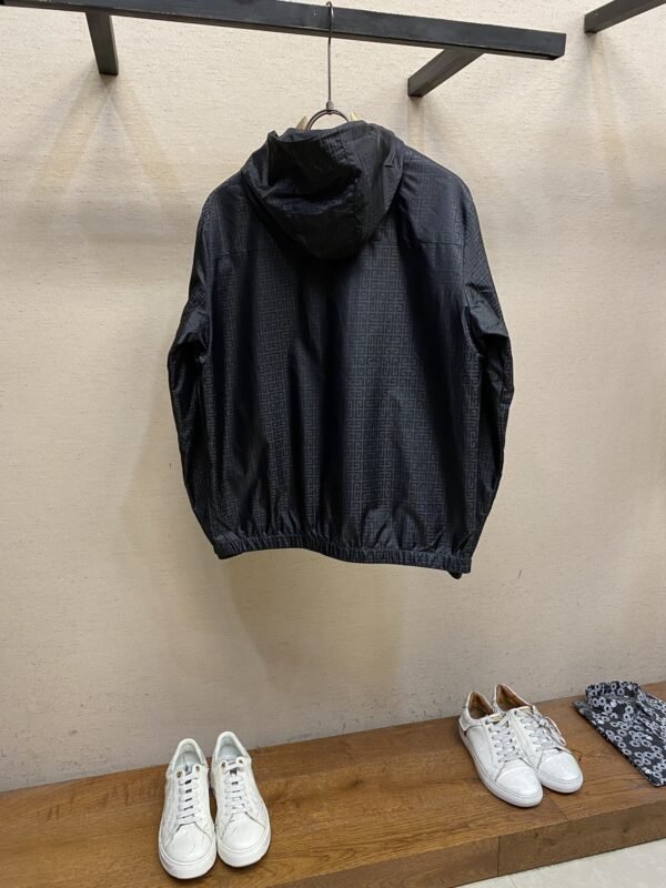 GVC JACKET - Image 4