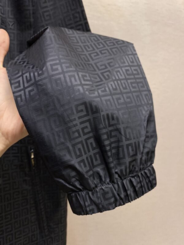 GVC JACKET - Image 6