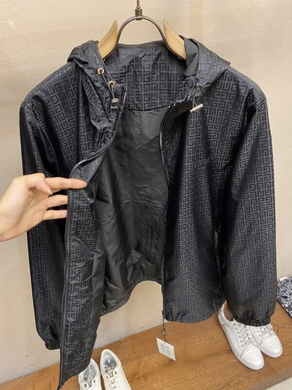 GVC JACKET - Image 8