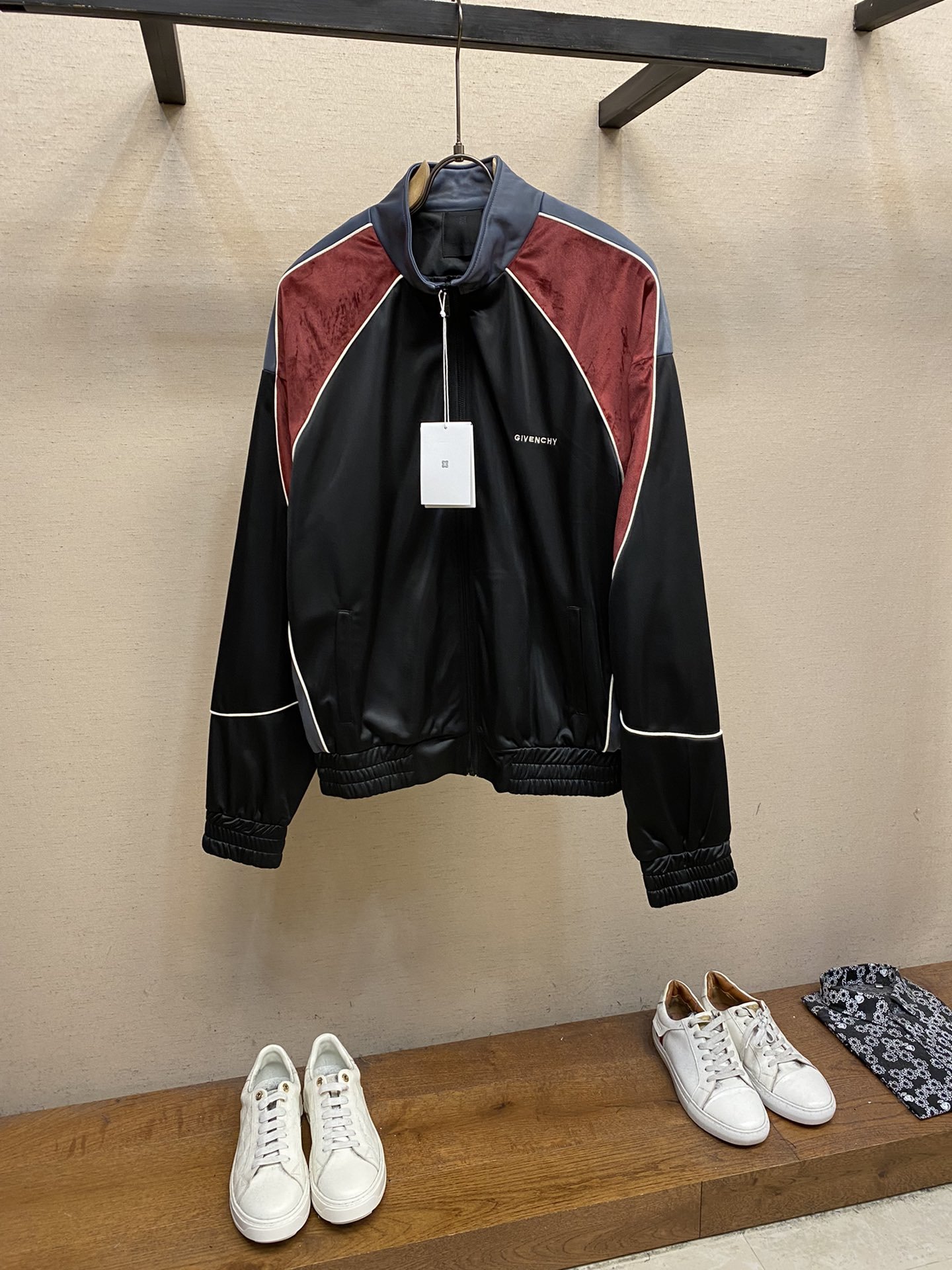 GVC JACKET - Image 2