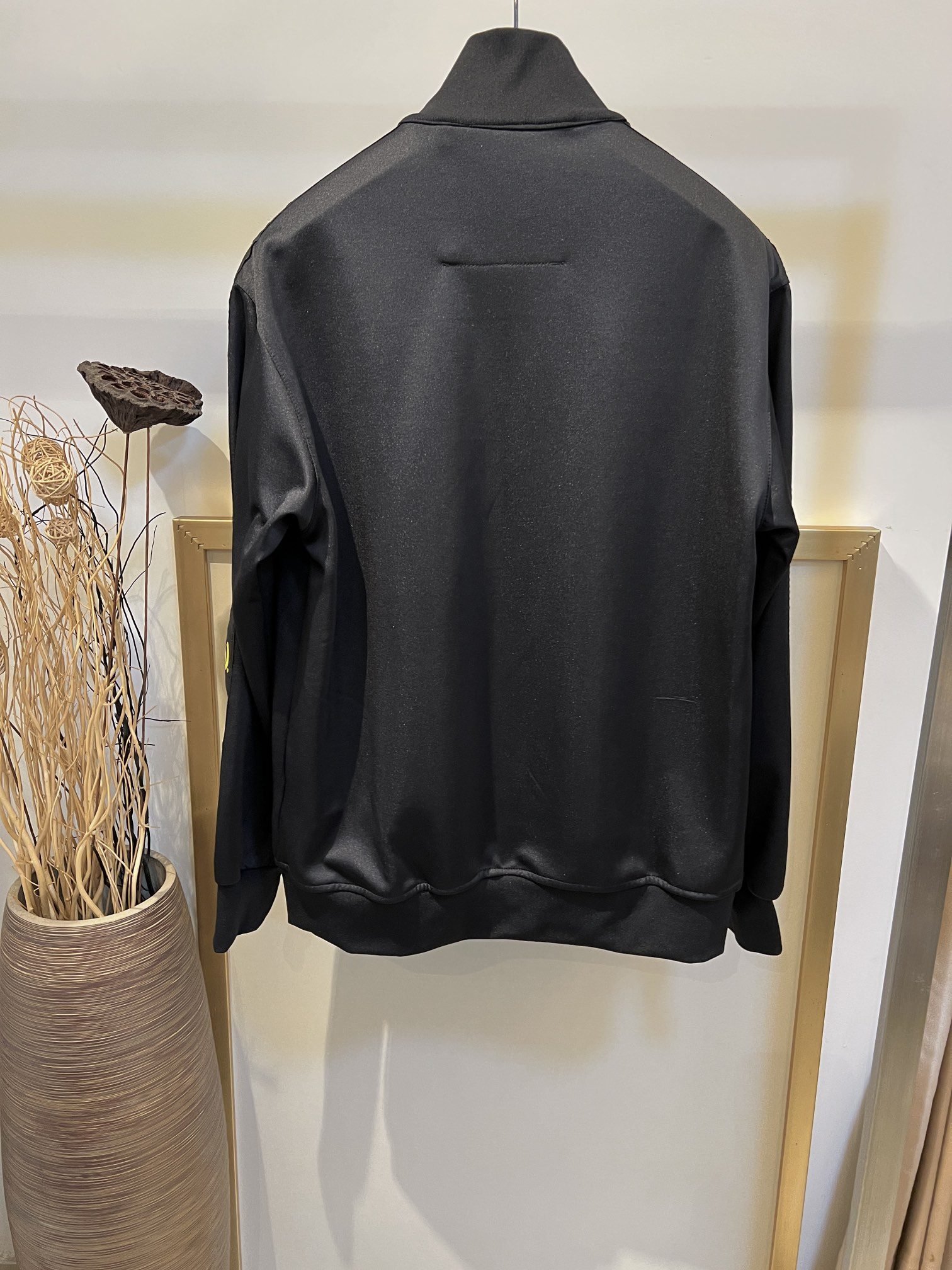 GVC JACKET - Image 5