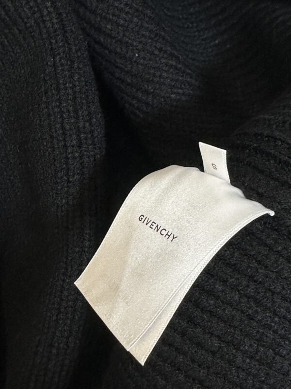 GVC JACKET - Image 6