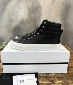 GVC SNEAKER