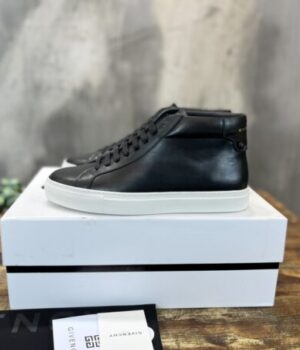 GVC SNEAKER