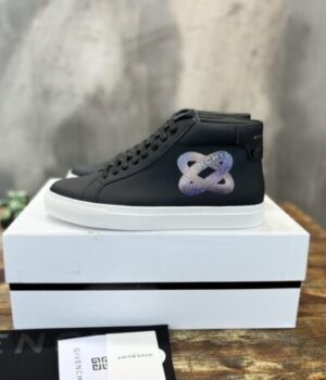 GVC SNEAKER