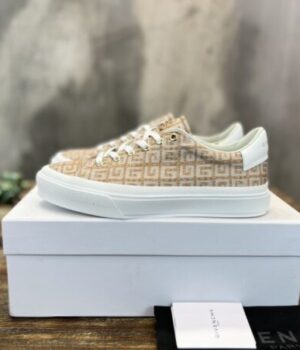 GVC SNEAKER