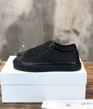 GVC SNEAKER