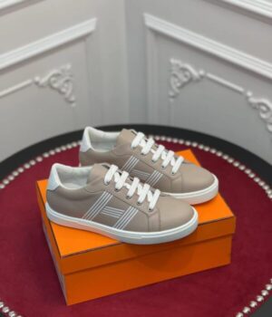 HERMES SNEAKER