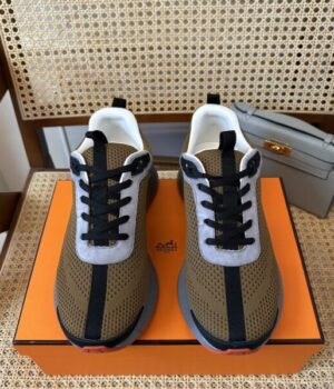 HERMES SNEAKER
