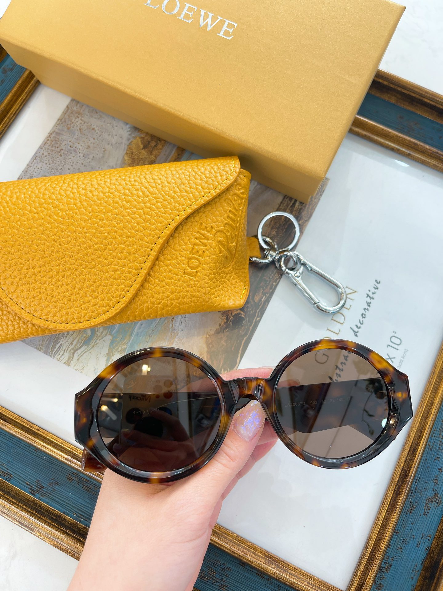 LOEWE SUNGLASSES - Image 2