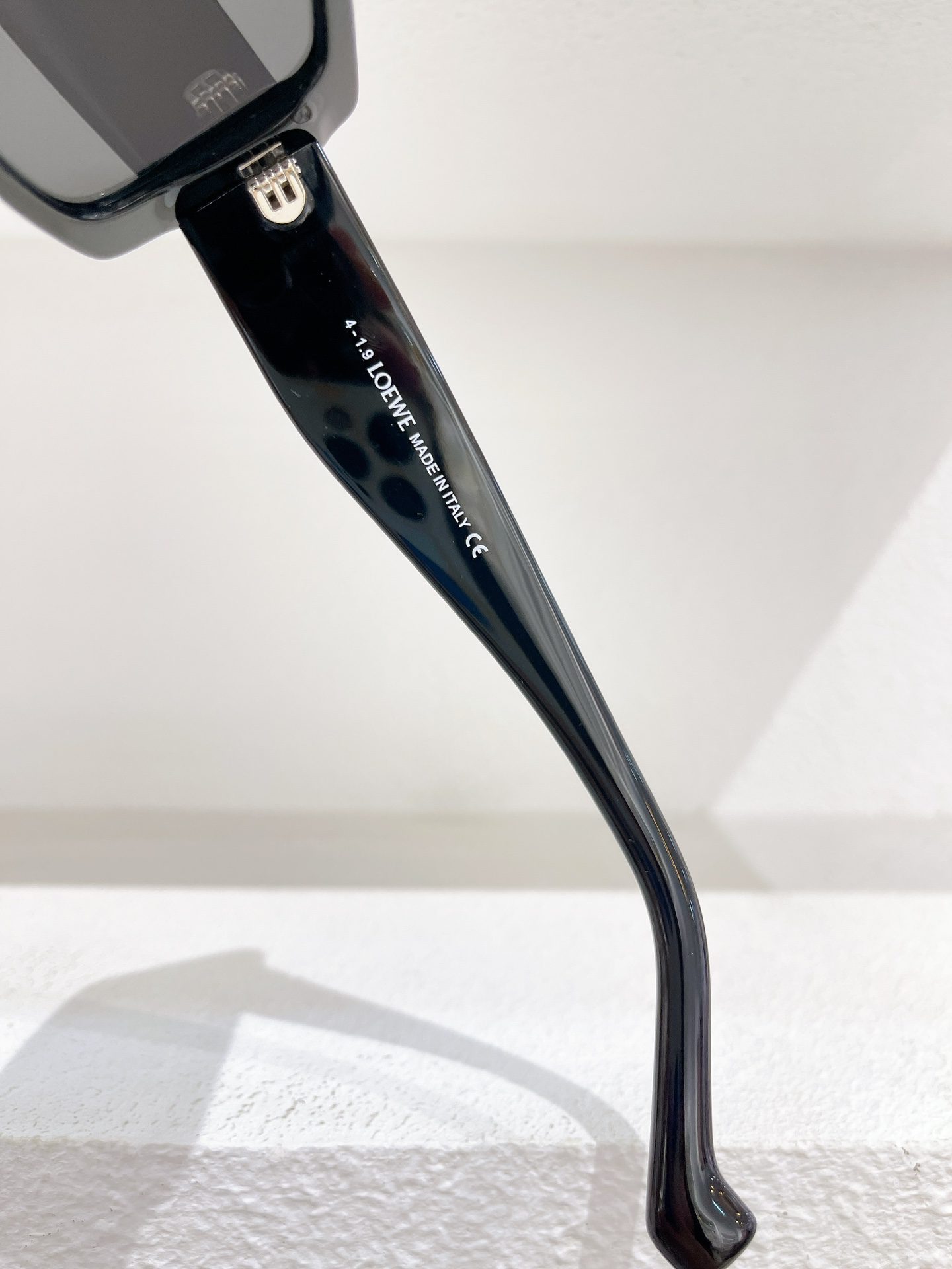 LOEWE SUNGLASSES - Image 5