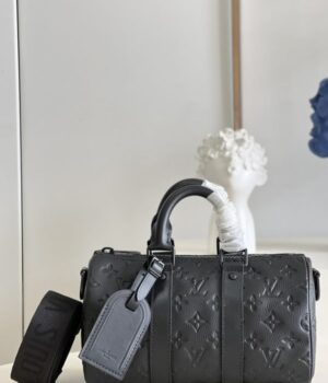 LV BAG (M20900）