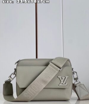 LV BAG (M22611)