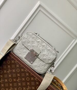 LV BAG (M23152)