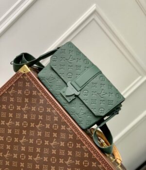 LV BAG (M24439)