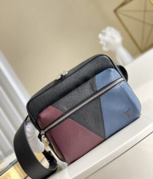 LV BAG (M30703)