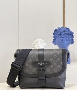 LV BAG (M45911)
