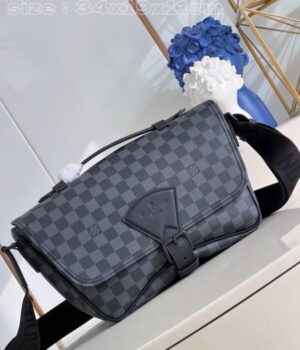 LV BAG (M46685)
